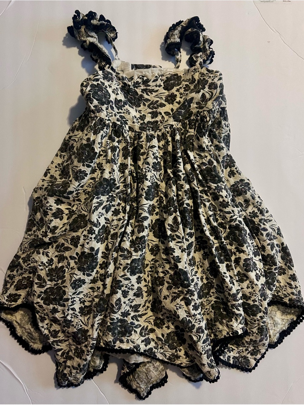 Joie Girls’ 4T Black & Cream Floral Handkerchief Hem Dress